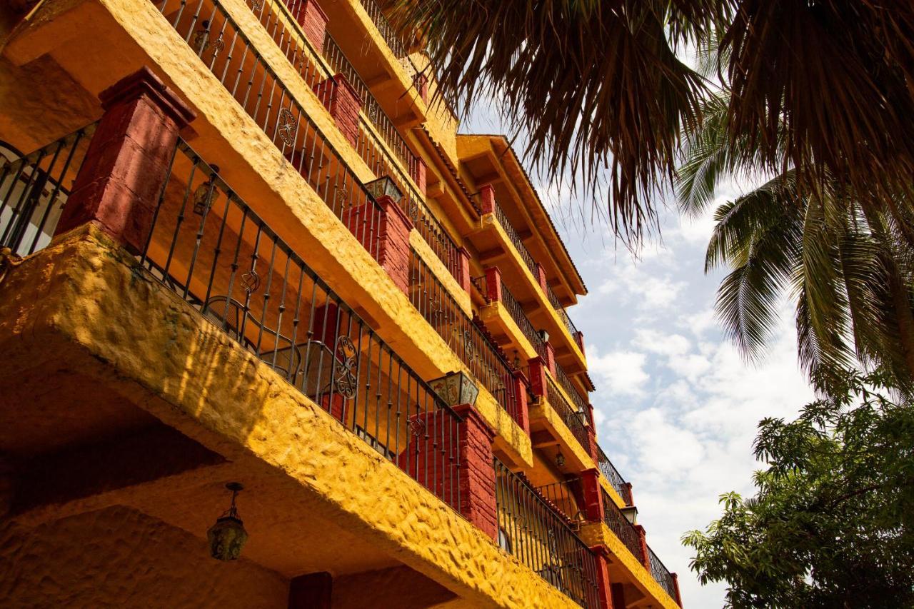 Hotel Puerta Del Mar Ixtapa Exterior foto