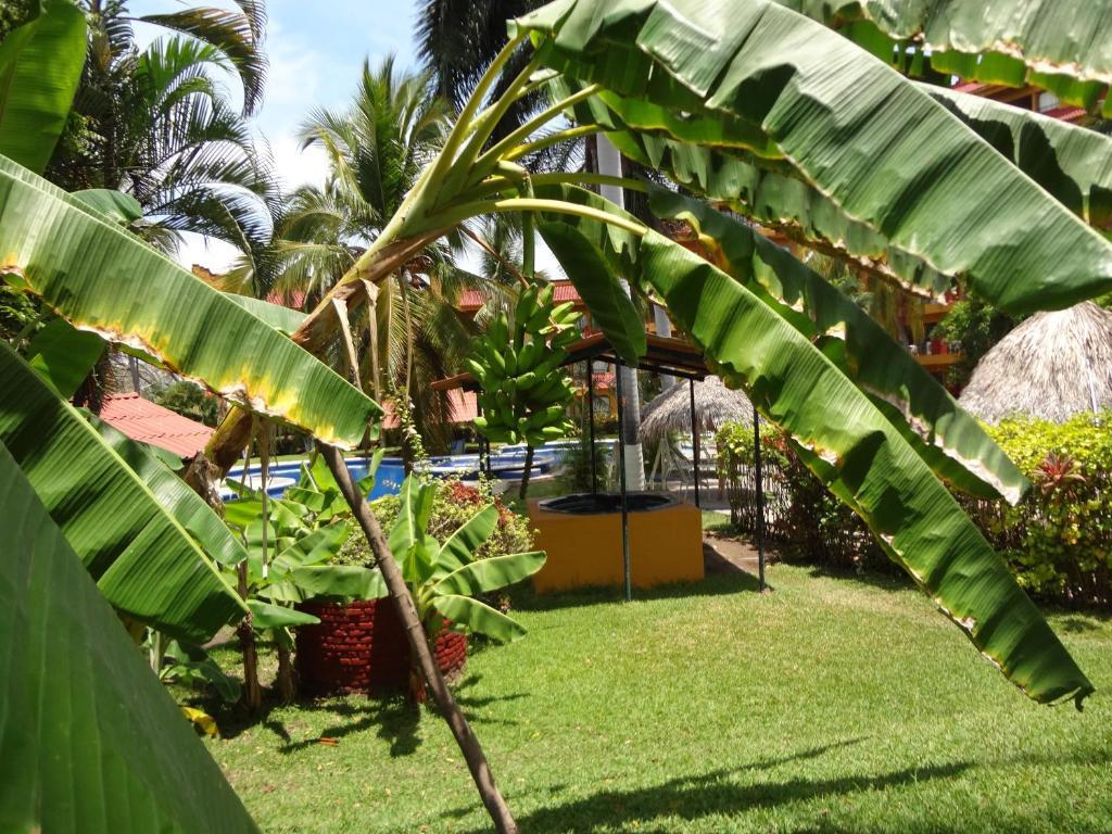 Hotel Puerta Del Mar Ixtapa Exterior foto